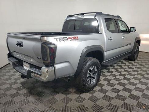 Used 2023 Toyota Tacoma TRD Off-Road AWD/4WD image 4