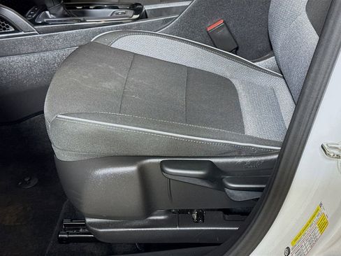 Used 2025 Chevrolet TrailBlazer LT image 16