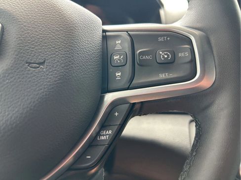 Used 2025 RAM 1500 Big Horn AWD/4WD image 24