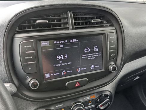 Used 2023 Kia Soul LX w/ LX Technology Package image 32