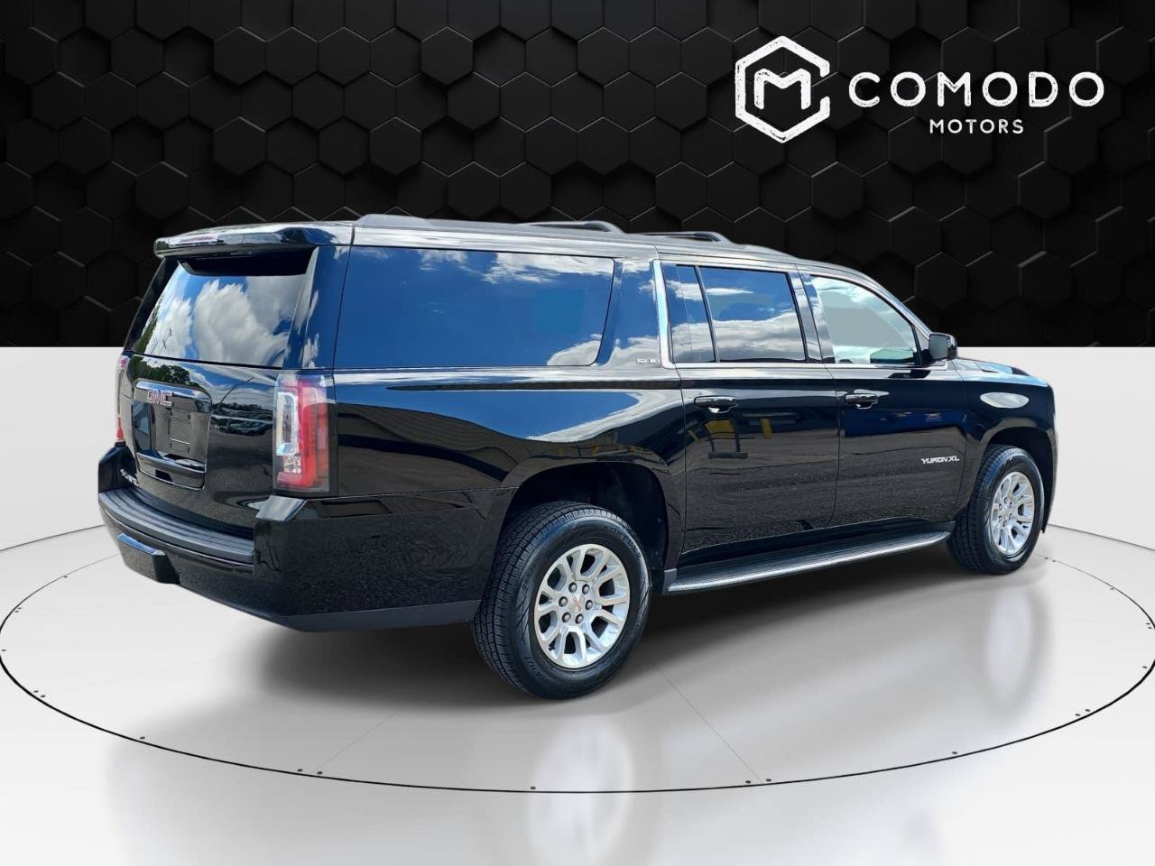 Used 2019 GMC Yukon XL SLE AWD/4WD image 3