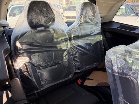 New 2026 Volvo XC90 B6 Ultra w/ Protection Package image 5