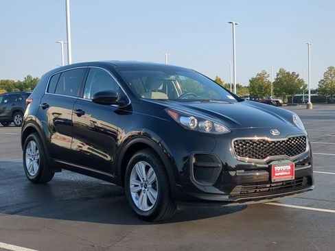 Used 2018 Kia Sportage LX image 5