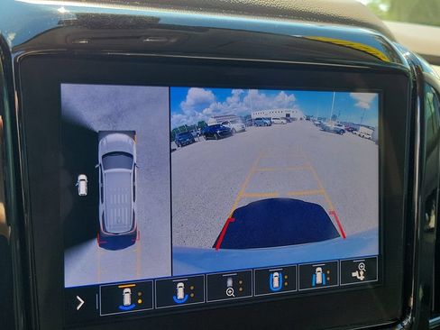 Used 2020 Chevrolet Traverse Premier w/ LPO, Floor Liner Package FWD image 29
