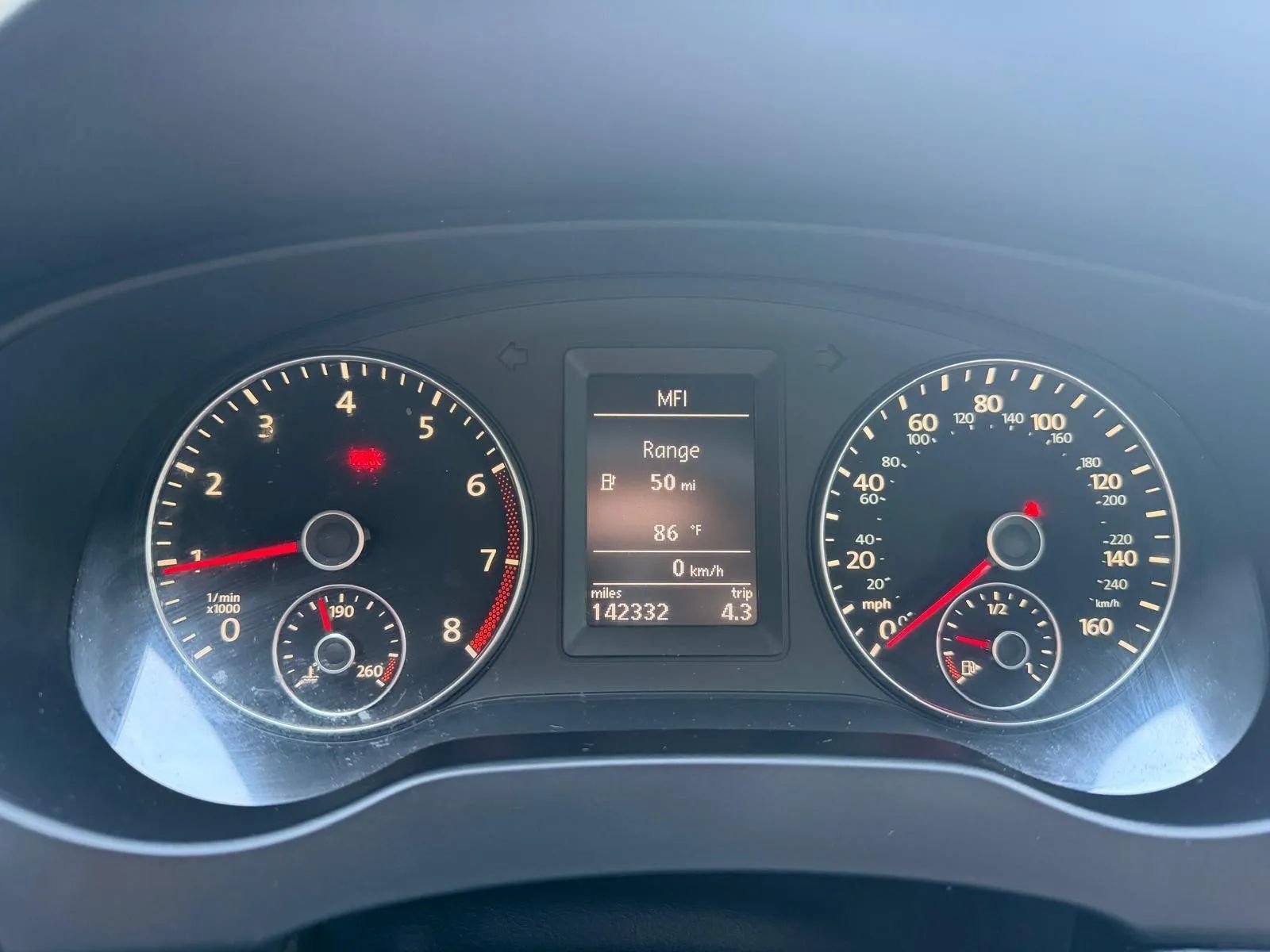 Used 2012 Volkswagen Jetta GLI FWD image 13