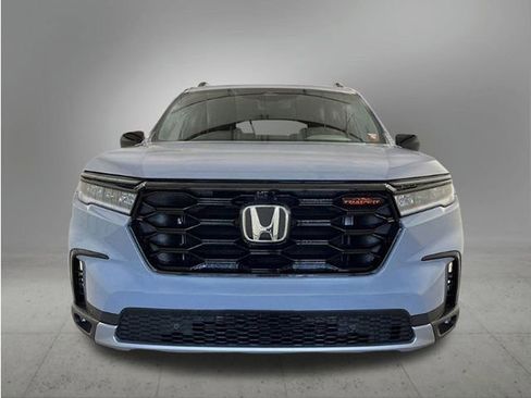 New 2025 Honda Pilot TrailSport image 11