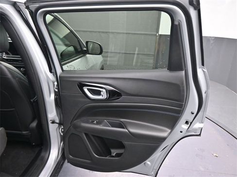 New 2026 Jeep Compass Latitude image 36