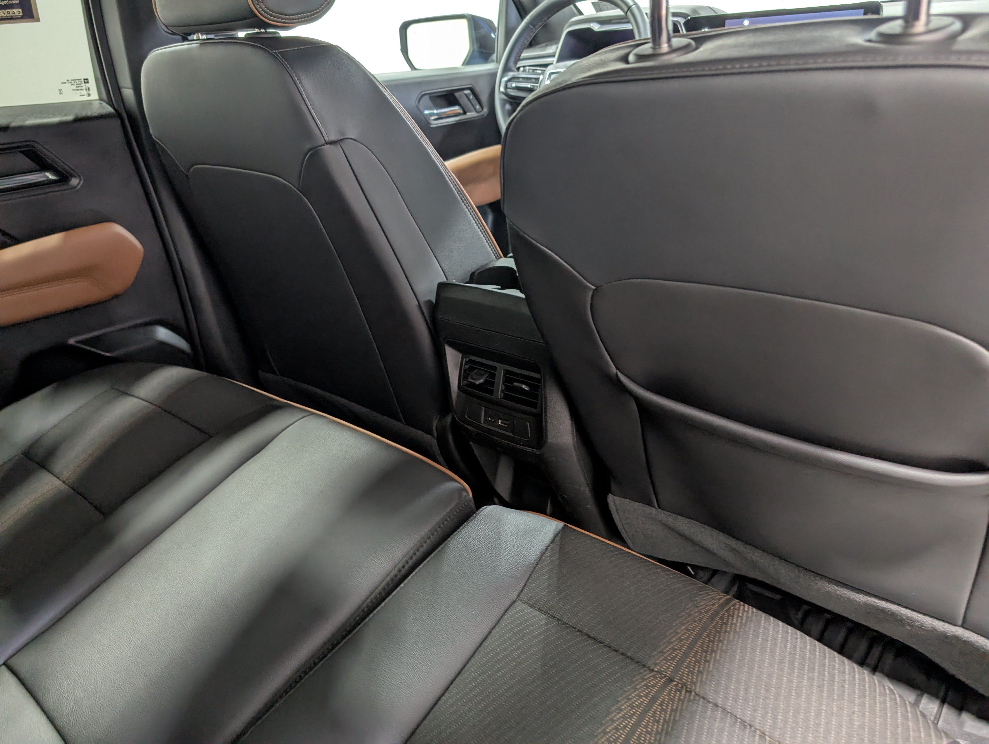 Used 2023 GMC Canyon AT4 w/ Technology Package AWD/4WD image 16