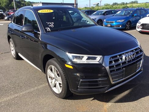 Used 2018 Audi Q5 2.0T Premium Plus w/ Premium Plus Package AWD/4WD image 2