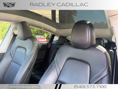 Used 2025 Tesla Model Y Long Range AWD/4WD image 2