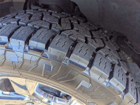 Used 2021 Ford F150 Lariat image 11