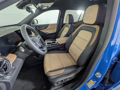 New 2026 Chevrolet Equinox ACTIV w/ Convenience Package III image 16