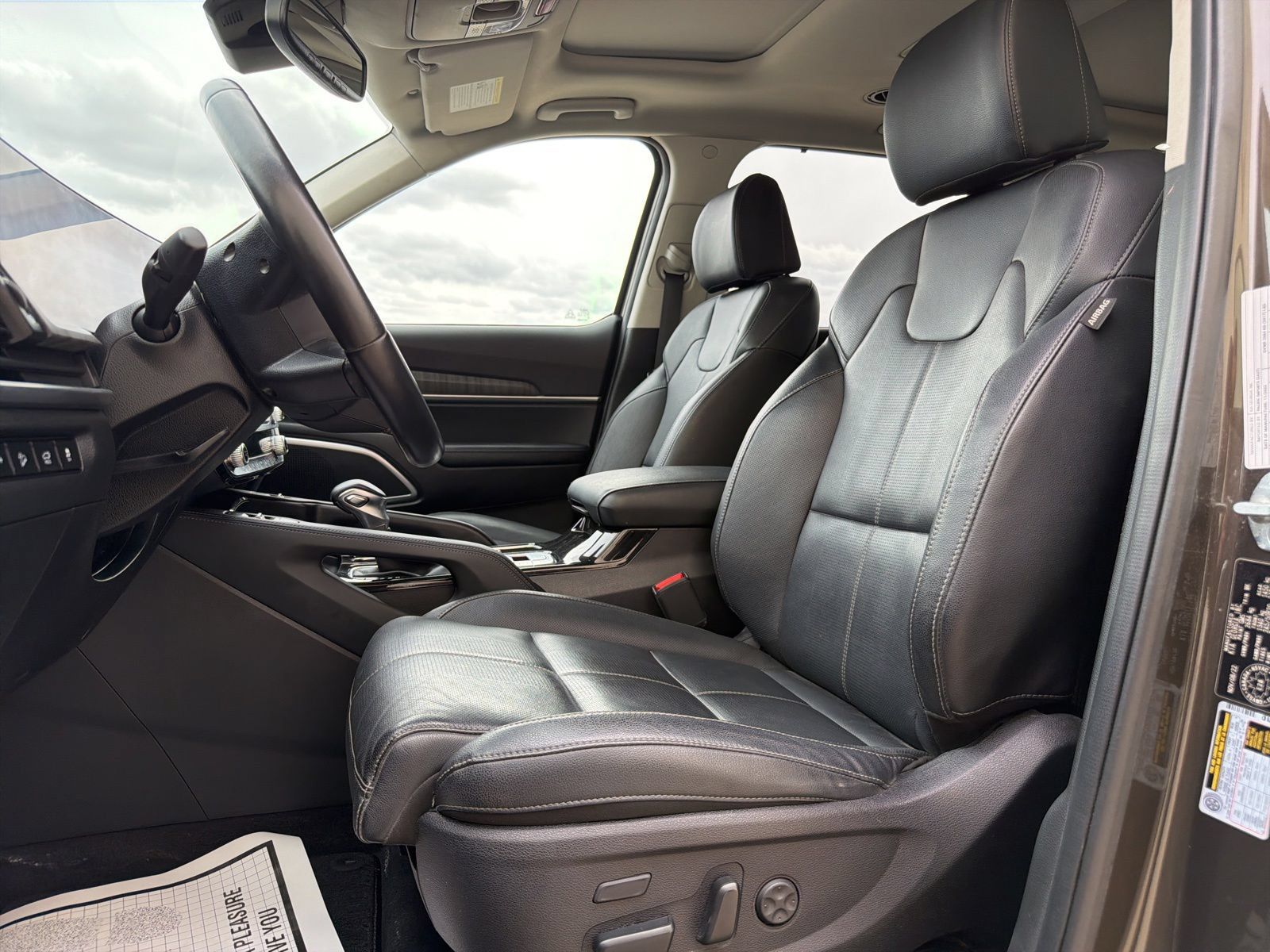 Used 2023 Kia Telluride SX AWD/4WD image 16