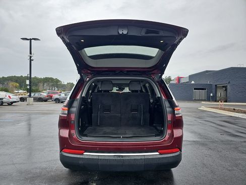 Used 2022 Jeep Grand Cherokee L Limited image 17