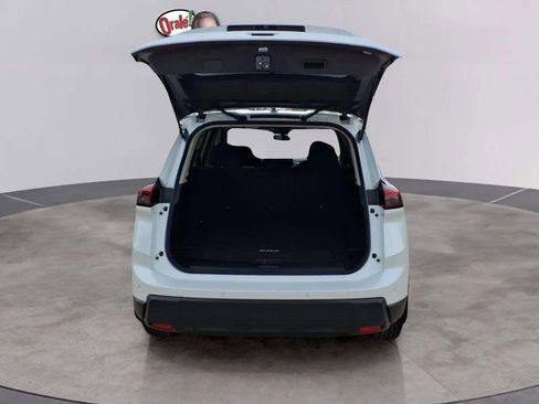Used 2025 Nissan Rogue S FWD image 10