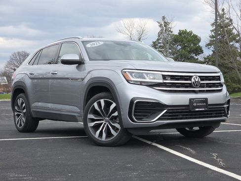 Used 2022 Volkswagen Atlas Cross Sport SEL Premium R-Line w/ Cross Sport MDO Package AWD/4WD image 2