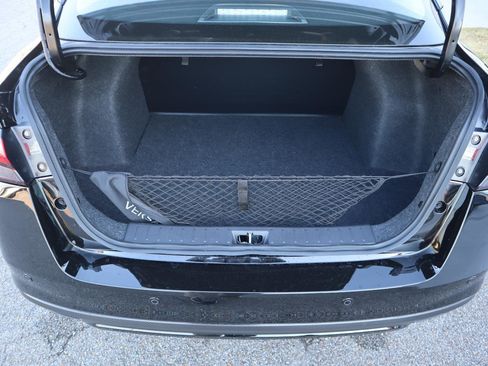 Used 2025 Nissan Versa S w/ Trunk Package image 31