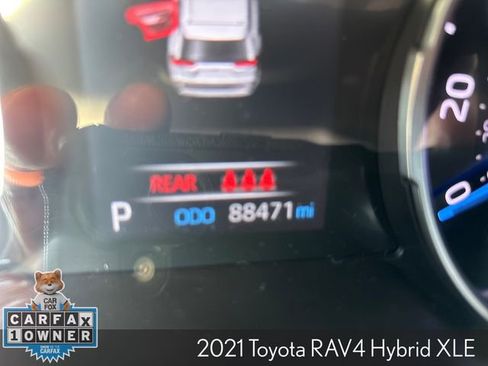 Used 2021 Toyota RAV4 XLE w/ Convenience Package AWD/4WD image 19