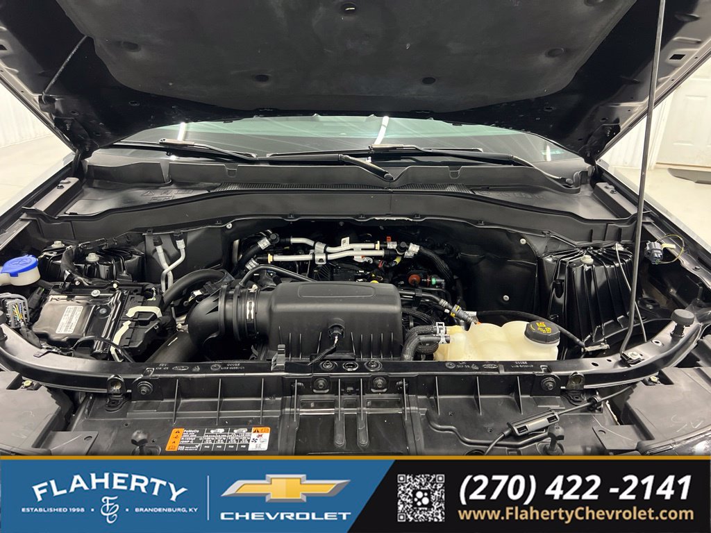 Used 2024 Ford Explorer XLT w/ Equipment Group 202A RWD image 16