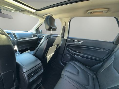Used 2017 Ford Edge Titanium w/ Equipment Group 301A image 33