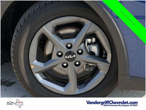 Used 2025 Kia K4 FWD image 8