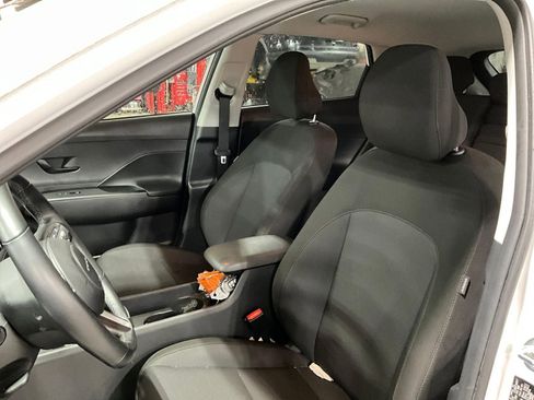 Used 2025 Hyundai Kona SEL AWD/4WD image 19