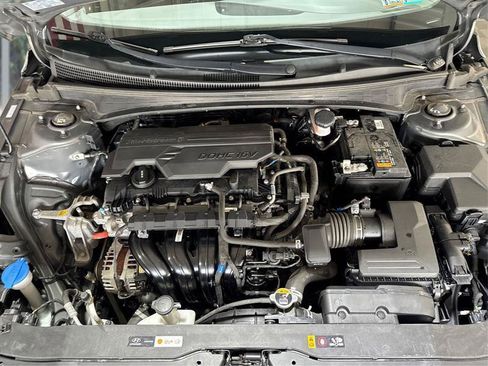 Used 2024 Hyundai Elantra SEL FWD image 21