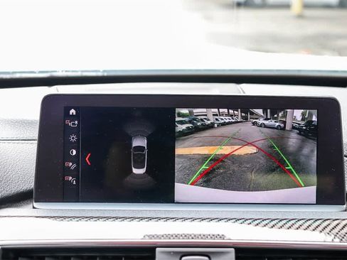 Used 2020 BMW M4 Convertible image 30