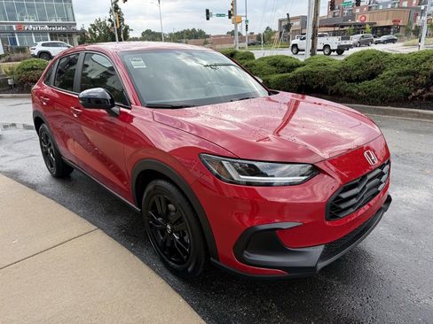 Used 2026 Honda HR-V Sport image 3