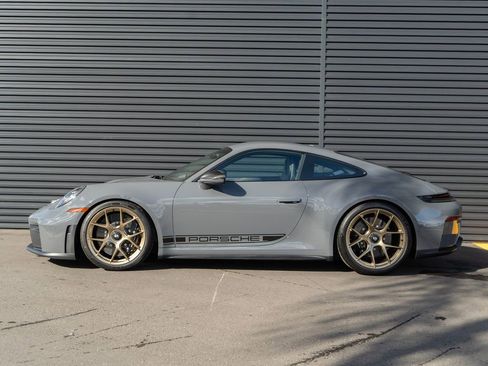 Certified 2026 Porsche 911 GT3 RWD image 2