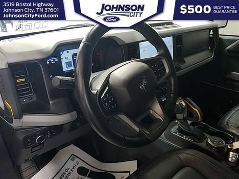 Used 2023 Ford Bronco Badlands AWD/4WD image 13