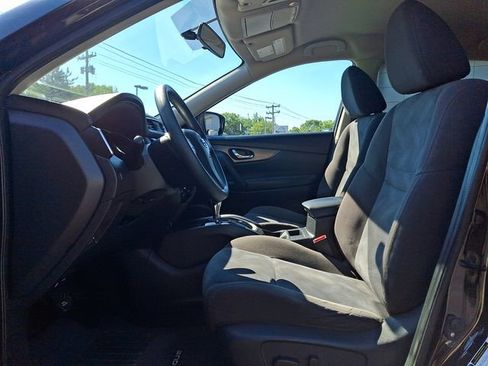 Used 2016 Nissan Rogue SV AWD/4WD image 14