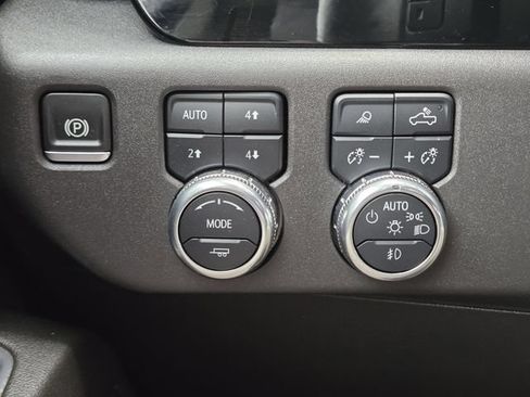 Used 2024 GMC Sierra 1500 Elevation w/ Elevation Premium Package AWD/4WD image 22
