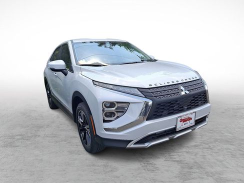 New 2025 Mitsubishi Eclipse Cross SE image 3