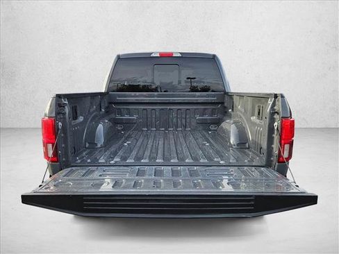 Used 2018 Ford F150 Lariat w/ Equipment Group 502A Luxury image 6