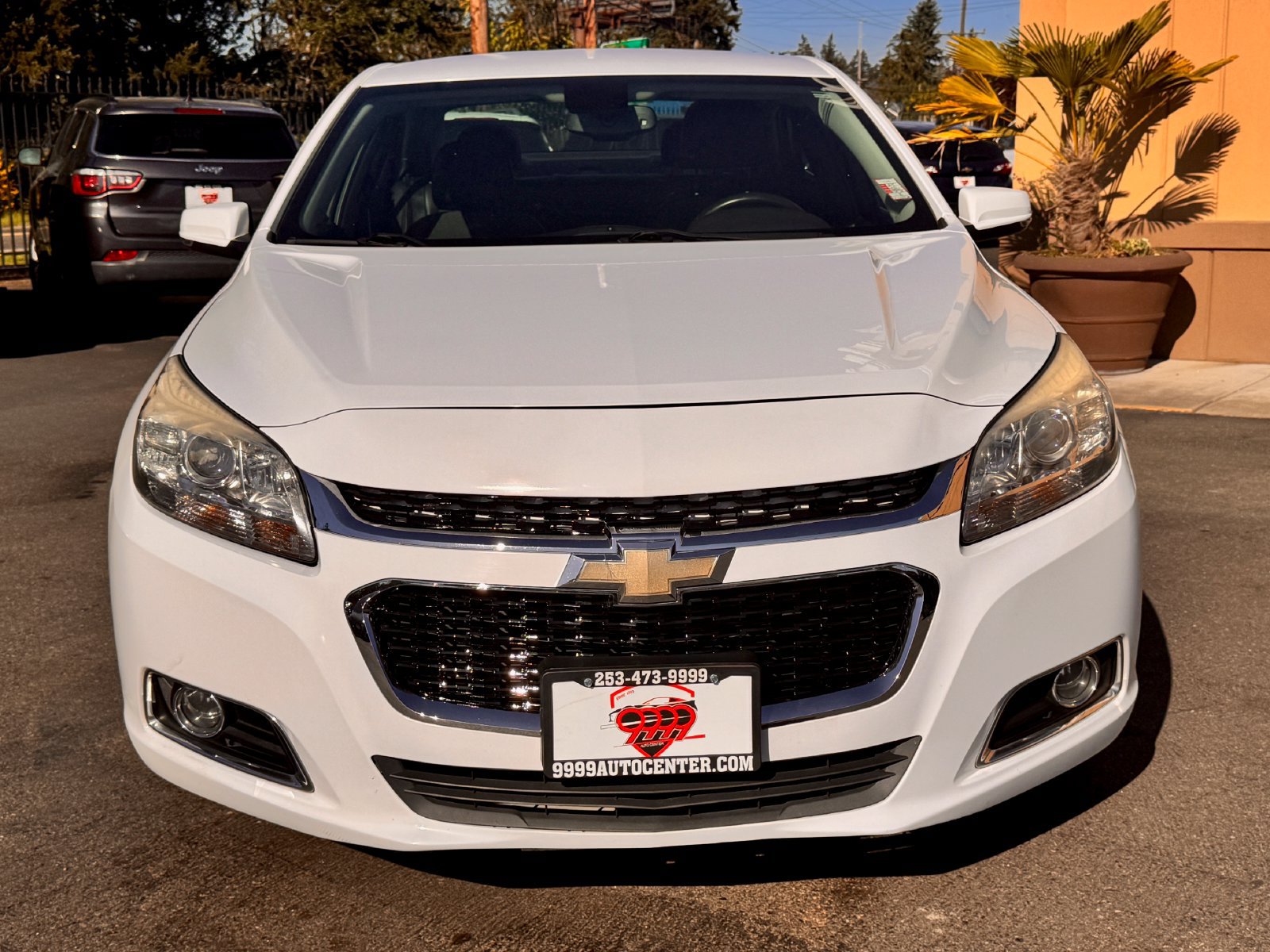 Used 2015 Chevrolet Malibu LT FWD image 2