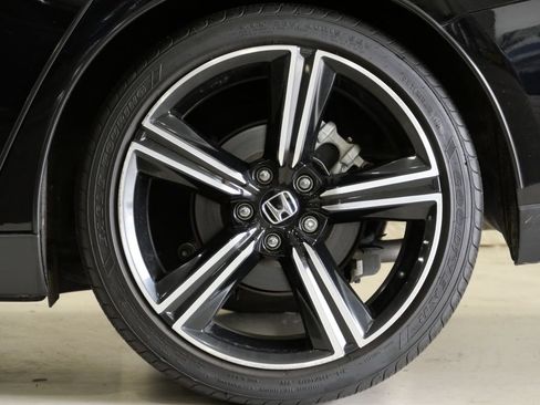 Used 2025 Honda Accord Sport image 10