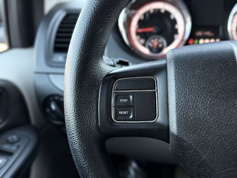 Used 2016 Dodge Grand Caravan SE w/ Quick Order Package 29E SE image 32