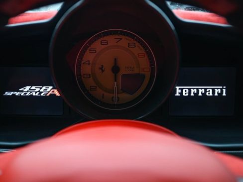 Used 2015 Ferrari 458 Speciale A RWD image 57