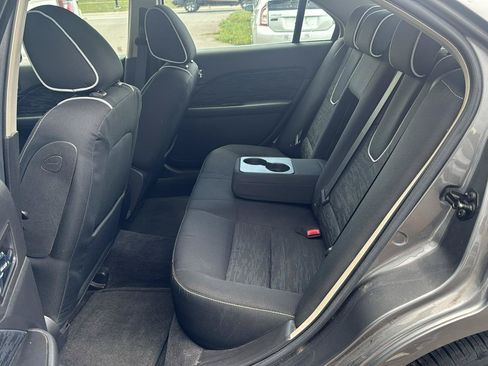 Used 2010 Ford Fusion SE FWD image 11