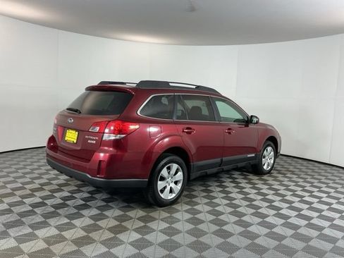 Used 2012 Subaru Outback 2.5i Premium w/ All-Weather Pkg AWD/4WD image 5