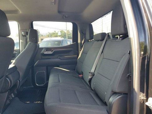 Used 2025 Chevrolet Silverado 1500 LT AWD/4WD image 8