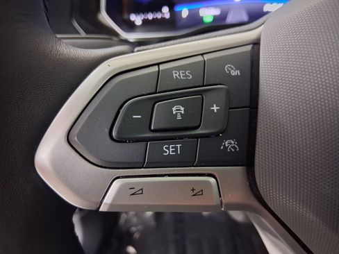 Used 2023 Volkswagen Jetta SE FWD image 12