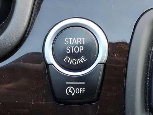 Used 2012 BMW 528i xDrive Sedan AWD/4WD image 22
