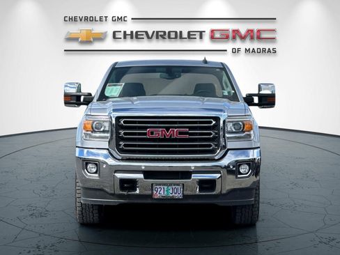 Used 2016 GMC Sierra 3500 SLT w/ Duramax Plus Package AWD/4WD image 8