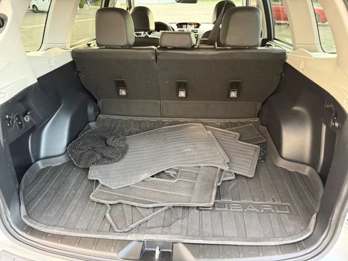 Used 2017 Subaru Forester 2.5i Touring AWD/4WD image 23