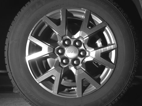 Used 2023 GMC Acadia SLT AWD/4WD image 13