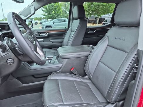 Used 2024 GMC Sierra 1500 Denali AWD/4WD image 19