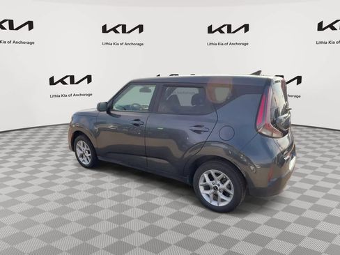 Used 2024 Kia Soul LX w/ Option Group 015 FWD image 5