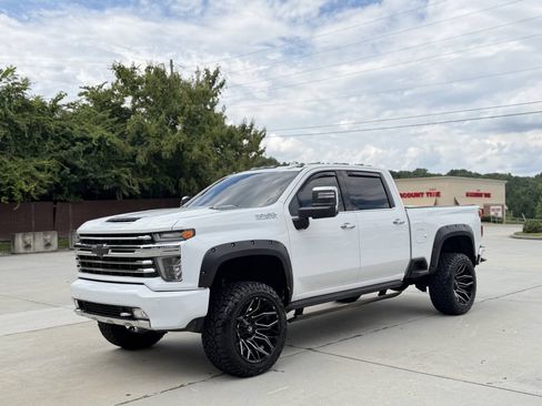 Used 2021 Chevrolet Silverado 2500 High Country AWD/4WD image 1